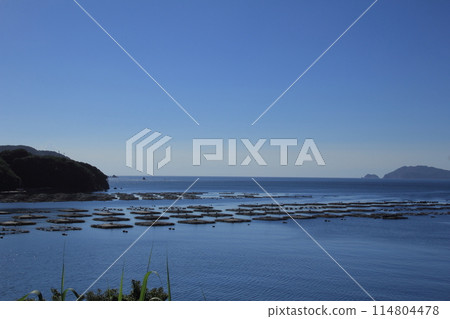 Ainan Town, Ehime Prefecture, Uwa Sea on a clear day 114804478