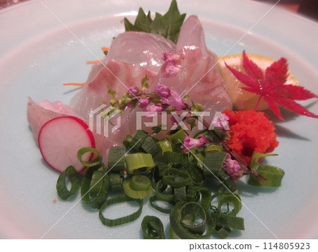 Enjoy sashimi dishes at a ryokan in Shimoda Enjoy sashimi dishes at a ryokan in Shimoda 114805923