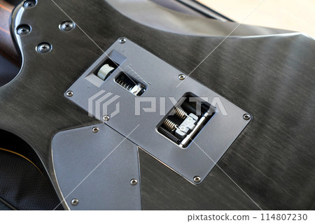 Electric guitar backplate tremolo spring cavity backplate, circuit wiring protective back cover Electric guitar backplate tremolo spring cavity backplate, circuit wiring protective back cover 114807230