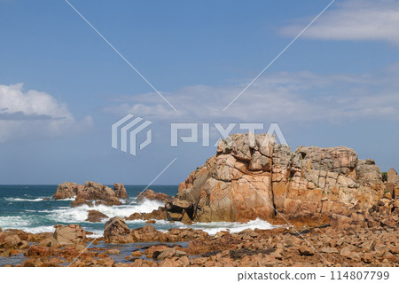 Rocky coast of Brittany -  Pink Granite Coast, Le Gouffre, Brittany, France 114807799