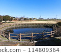Spring water Amagaike pond under blue skies 114809364