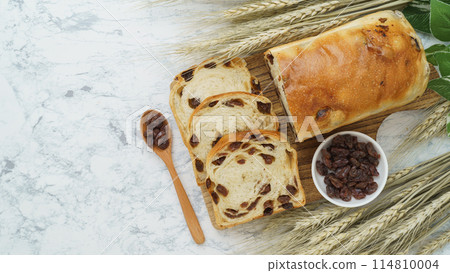 葡萄乾麵包圖片 | 葡萄乾麵包,葡萄乾和麥穗 葡萄乾麵包圖片 | 葡萄乾麵包,葡萄乾和麥穗 114810004