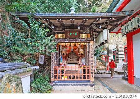 豐一堂位於下關市的熱門旅遊景點赤間神社。 豐一堂位於下關市的熱門旅遊景點赤間神社。 114810074