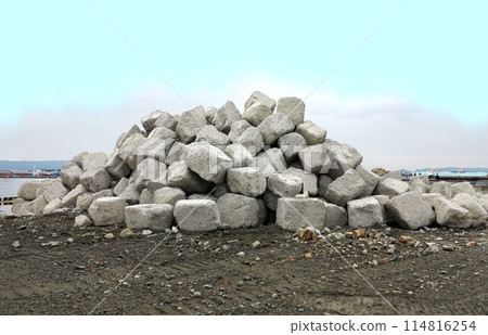 A rubble dump Rubble A rubble dump Rubble 114816254