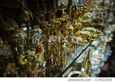 Souvenirs on a shelf of traditional egyptian store 114818503