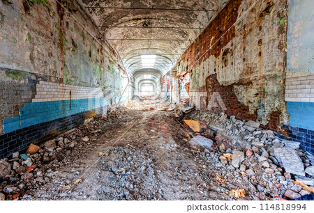 Destroyed building, can be used as demolition, earthquake, terrorist attack, after bombardment, damage by artillery 114818994