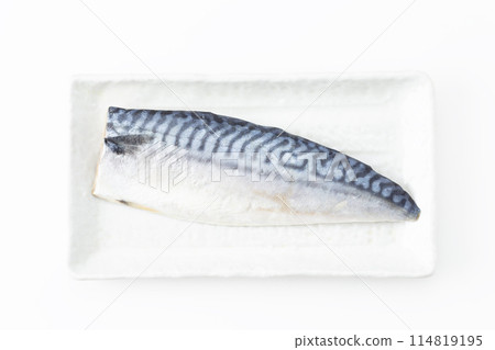 Frozen mackerel on white background 114819195