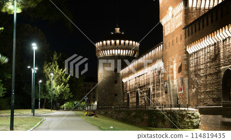 Main entrance to the Sforza Castle and tower - Castello Sforzesco day to night timelapse, Milan, Italy 114819435