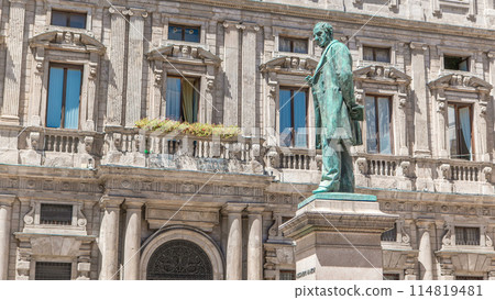 Alessandro Manzoni Statue timelapse in Milan 114819481