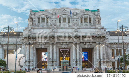 Milano Centrale day to night timelapse in Piazza Duca d'Aosta is the main railway station of the city of Milan in Italy. Milano Centrale day to night timelapse in Piazza Duca d'Aosta is the main railway station of the city of Milan in Italy. 114819492