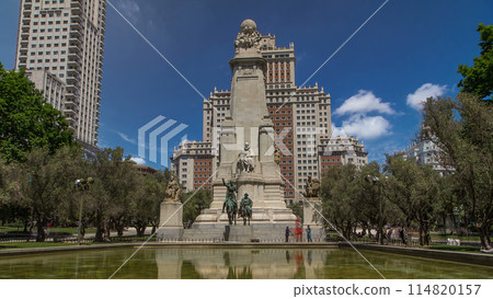 Stone sculpture of Miguel de Cervantes timelapse hyperlapse and bronze sculptures of Don Quixote and Sancho Panza 114820157