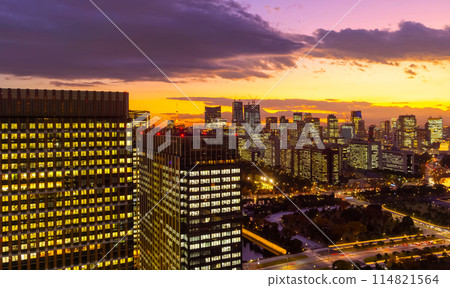大城市的日落 大城市的日落 114821564