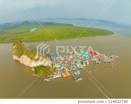 Aerial view of Panyee island in Phang Nga Thailand,High angle view Floating village, Koh Panyee fishing village island in Phang Nga, Thailand 114822790