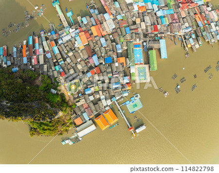 Aerial view of Panyee island in Phang Nga Thailand,High angle view Floating village, Koh Panyee fishing village island in Phang Nga, Thailand 114822798