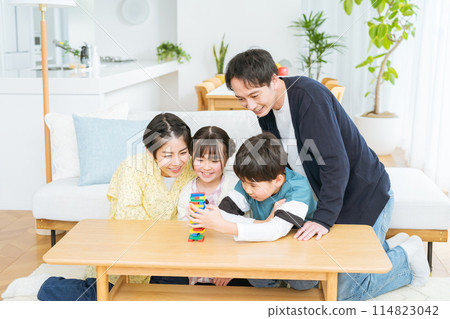 Family friends 4 families Family friends 4 families 114823042