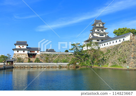 [Ehime Prefecture] Imabari Castle in sunny weather 114823667