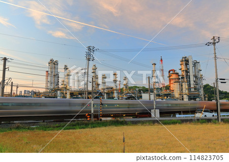 [Ehime Prefecture] Evening view of Taiyo Oil Complex 114823705