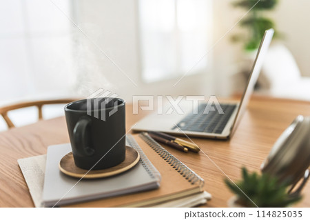 與圓桌一起生活 114825035