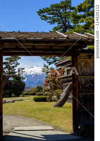 從青森縣藤田紀念庭園眺望岩木山 從青森縣藤田紀念庭園眺望岩木山 114826112