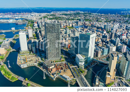 (Kanagawa Prefecture) Yokohama Minato Mirai, view towards Naka Ward 114827093