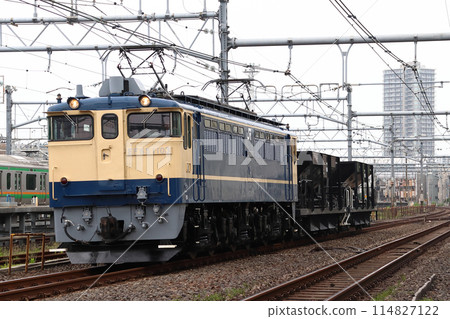 宇都宮線：宇都宮配電（EF65型牽引） 114827122