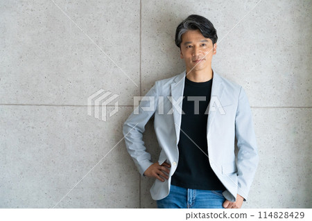 中間人的肖像 114828429