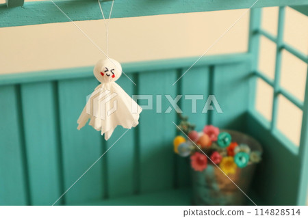 Teruteru Bozu、涼棚和乾燥花 114828514