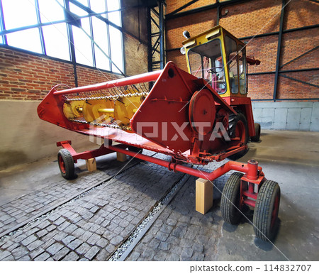old tractor vehicle old tractor vehicle 114832707
