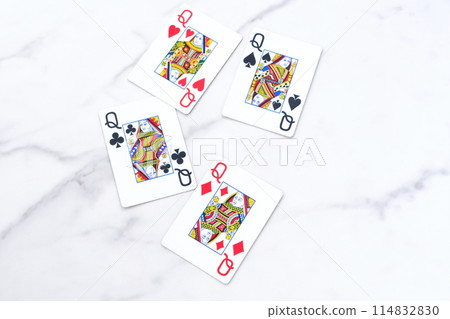 撲克牌（4 張皇后牌） 114832830