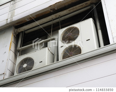 空調室外機 空調室外機 114833850