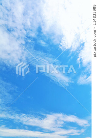 Autumn sky and clouds 114833999
