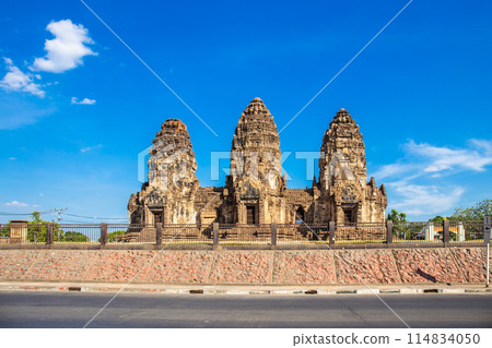 Phra Prang Sam Yot temple with monkey, ancient architecture in Lopburi, Thailand 114834050