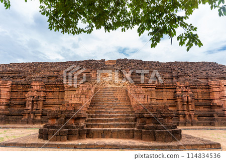 Khao Klang Nok is part of the Si Thep historical park which is set to be a UNESCO World Heritage Site in September 2023. It is an architecture in the Dvaravati period in Phetchabun Province, Thailand. 114834536