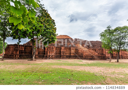 Khao Klang Nok is part of the Si Thep historical park which is set to be a UNESCO World Heritage Site in September 2023. It is an architecture in the Dvaravati period in Phetchabun Province, Thailand. 114834889