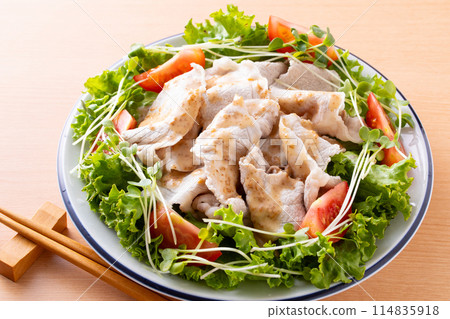 Cold pork shabu-shabu with sesame sauce Cold pork shabu-shabu with sesame sauce 114835918