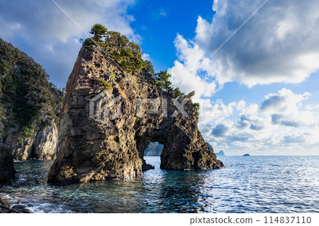 Nishiizu Ukishima coast strange rock scenery Nishiizu Ukishima coast strange rock scenery 114837110