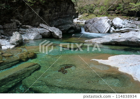 Setogawa Valley: Natural Beauty (Tosa Town, Kochi Prefecture) Setogawa Valley: Natural Beauty (Tosa Town, Kochi Prefecture) 114838934