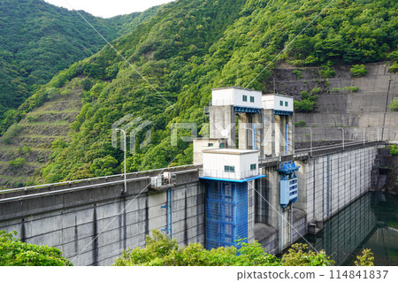 Yamazai Dam (Ehime Prefecture) Yamazai Dam (Ehime Prefecture) 114841837