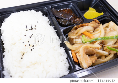 Delicious Chinese bento pork and vegetable stir fry 114845912
