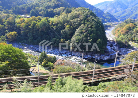 睡覺的地板 睡覺的地板 114847078