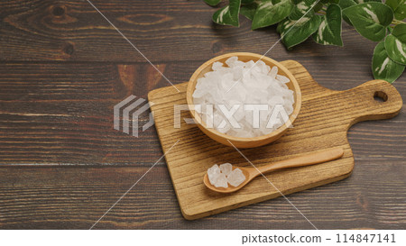 Rock sugar 114847141