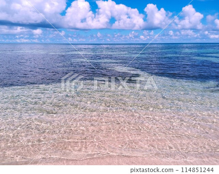 The clear waters of Corn Island on a sunny day The clear waters of Corn Island on a sunny day 114851244