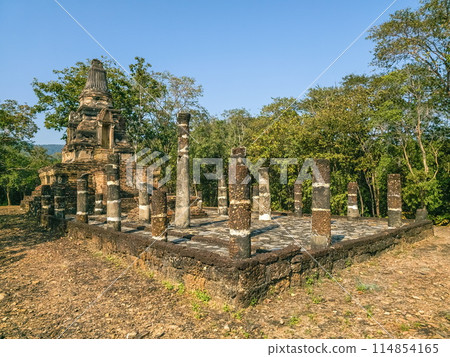 Wat Phra Bat Noi temple in Sukhothai, Thailand Wat Phra Bat Noi temple in Sukhothai, Thailand 114854165