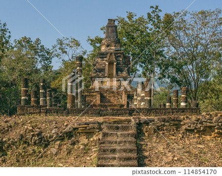 Wat Phra Bat Noi temple in Sukhothai, Thailand 114854170