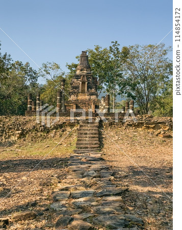 Wat Phra Bat Noi temple in Sukhothai, Thailand 114854172