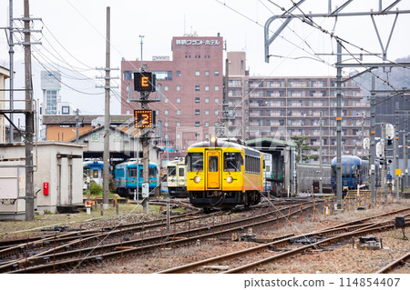 [宮津線] 西舞鶴站更換列車 114854407