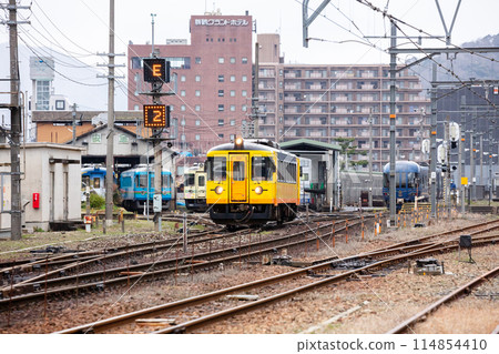 [宮津線] 西舞鶴站更換列車 114854410