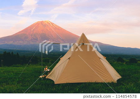 Red Fuji and tent 114854578