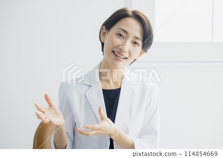 解釋女醫生 解釋女醫生 114854669