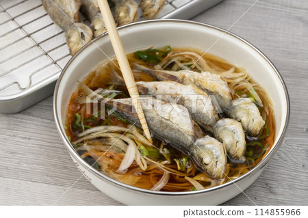 紅竹莢魚、小竹莢魚、豆竹莢魚 南板雞菇醬炸竹莢魚 114855966